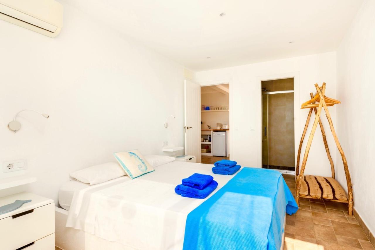 Seafront Villa Bellavista With Heated Pool By Dadovillas Cala En Porter  Экстерьер фото